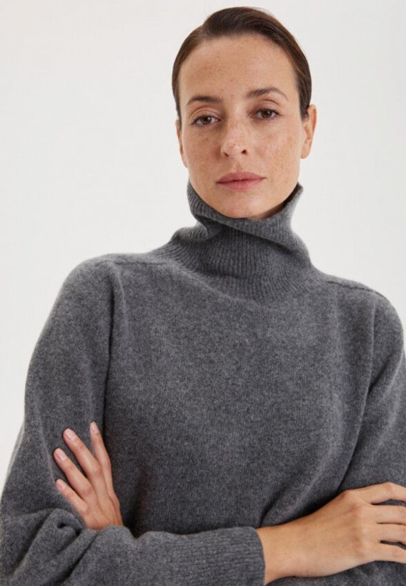 Свитер Bstatement