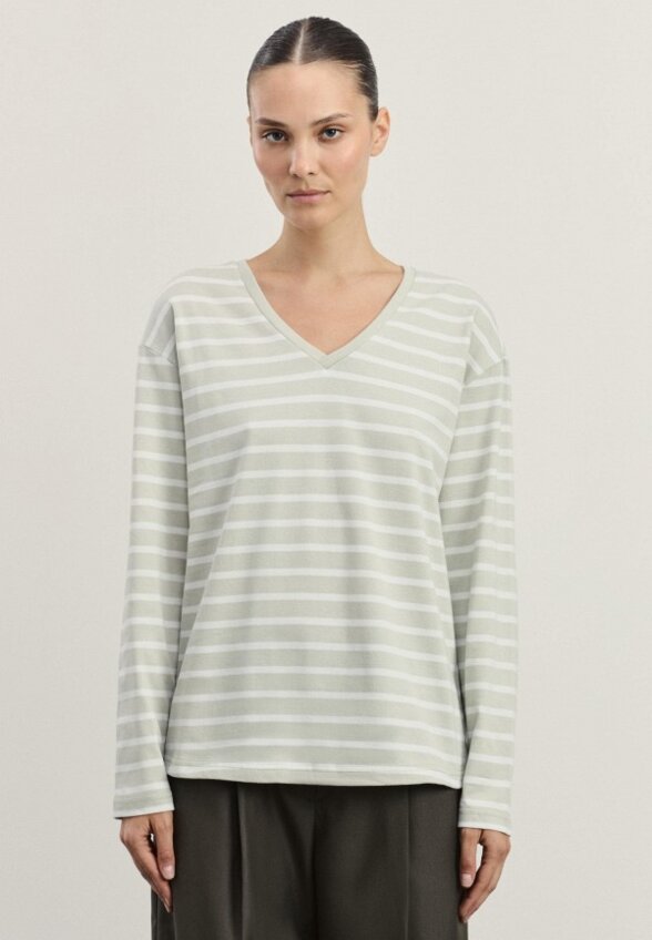 Лонгслив Zarina