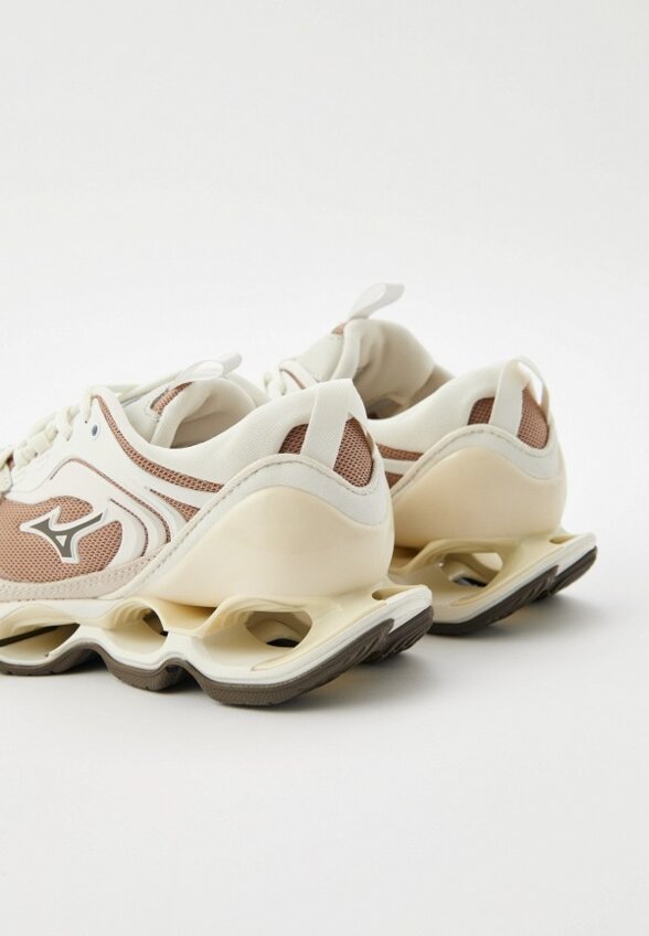 Кроссовки Mizuno