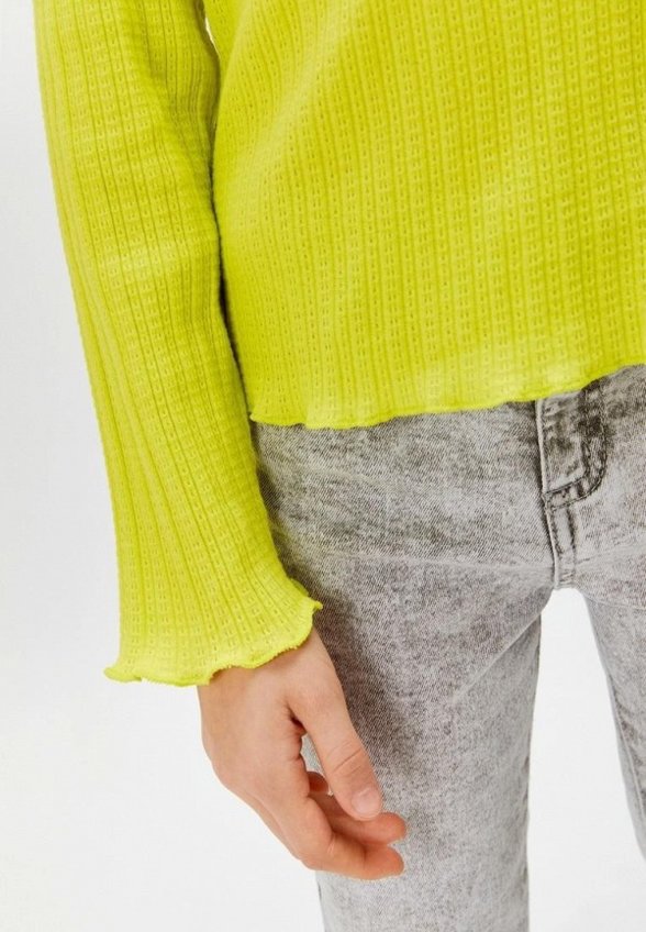 Лонгслив Acoola