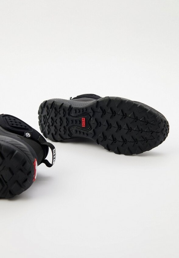 Кроссовки Vans