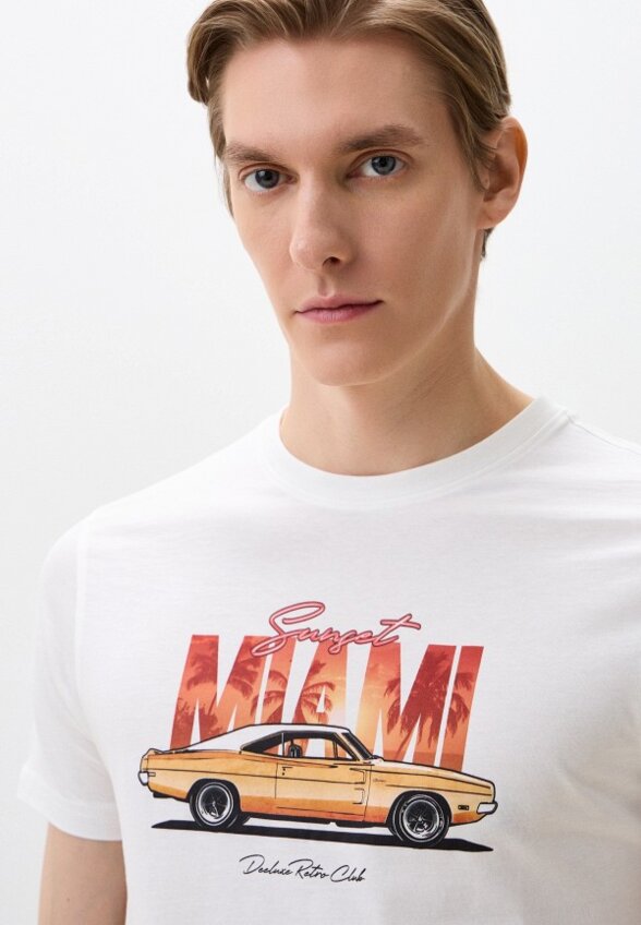 Футболка Deeluxe