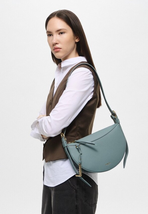 Сумка и брелок Lancel