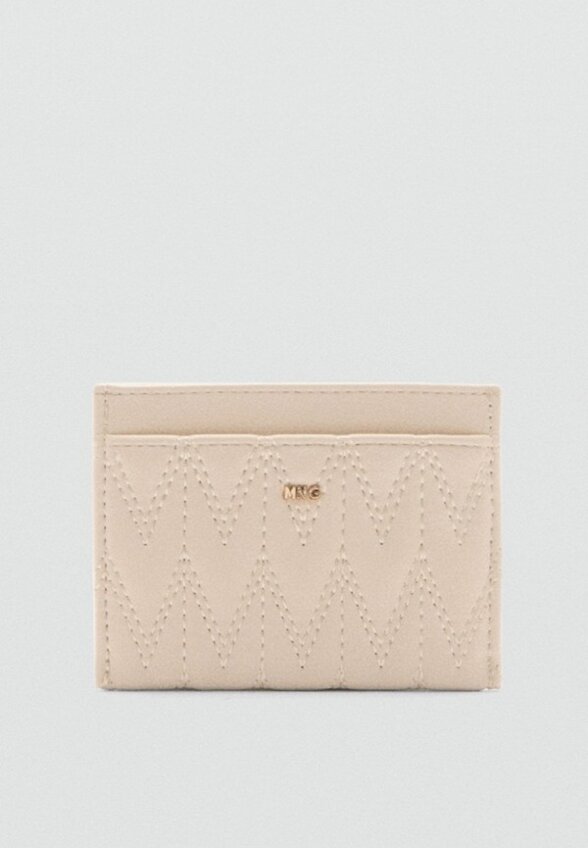 Кредитница Mango