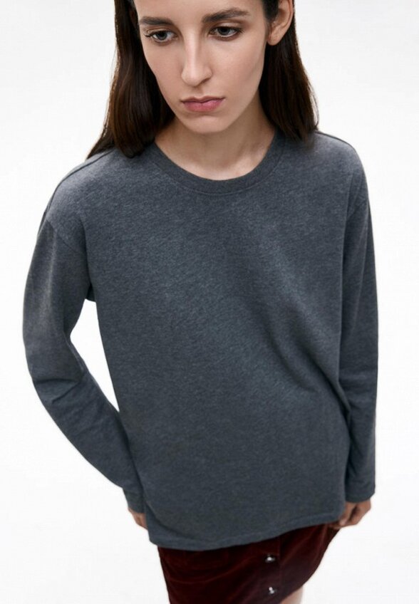 Лонгслив Yollo