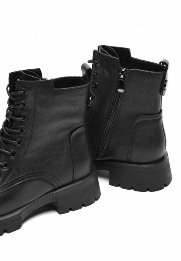 Ботинки Donna Daniella