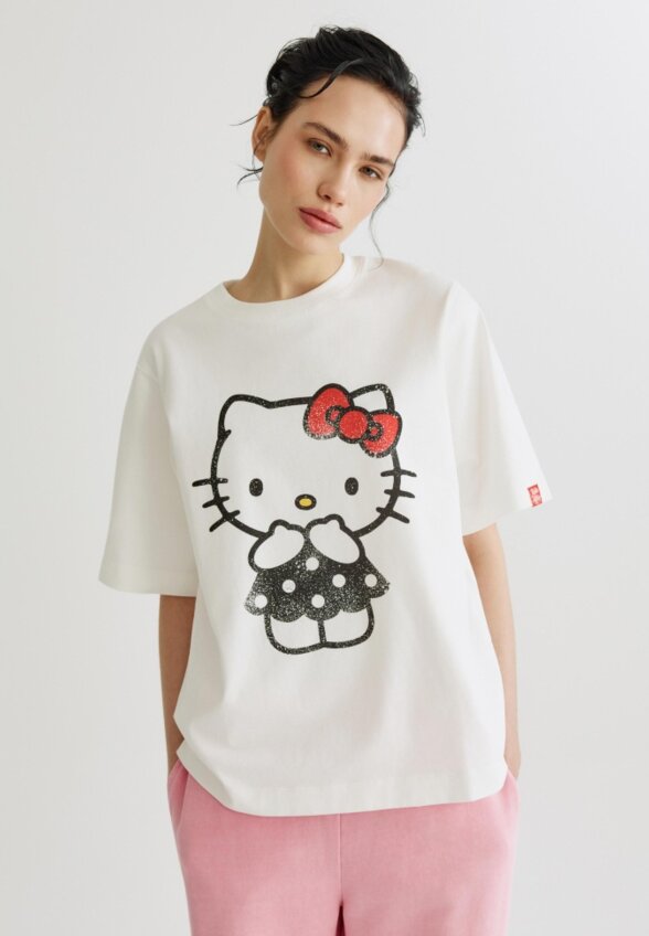 Футболка оверсайз с принтом Hello Kitty