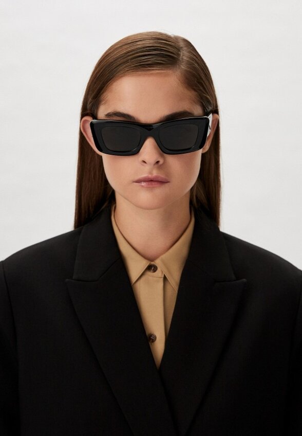 Очки солнцезащитные Prada