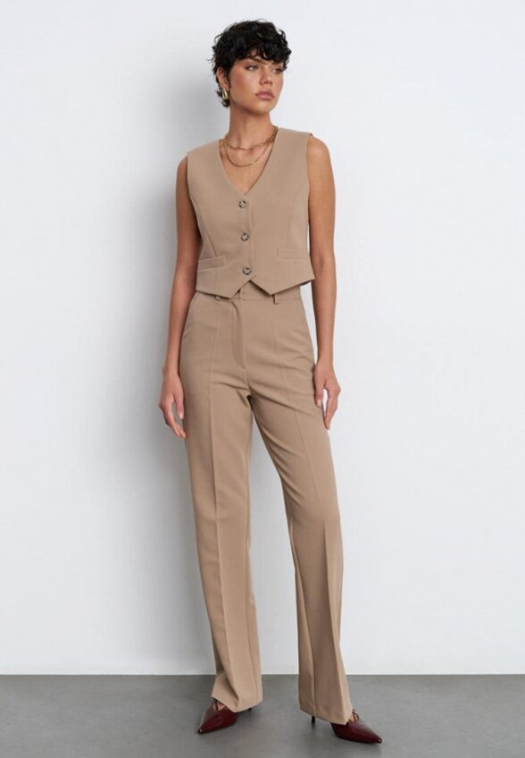 Жилет Darsi.studio