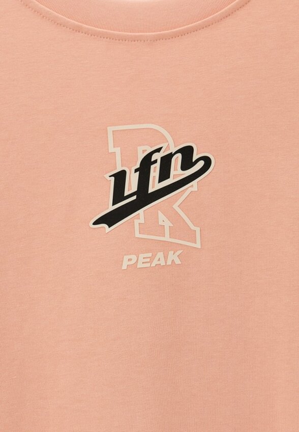 Футболка Peak