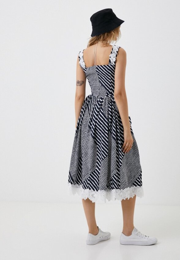 Платье MadaM T