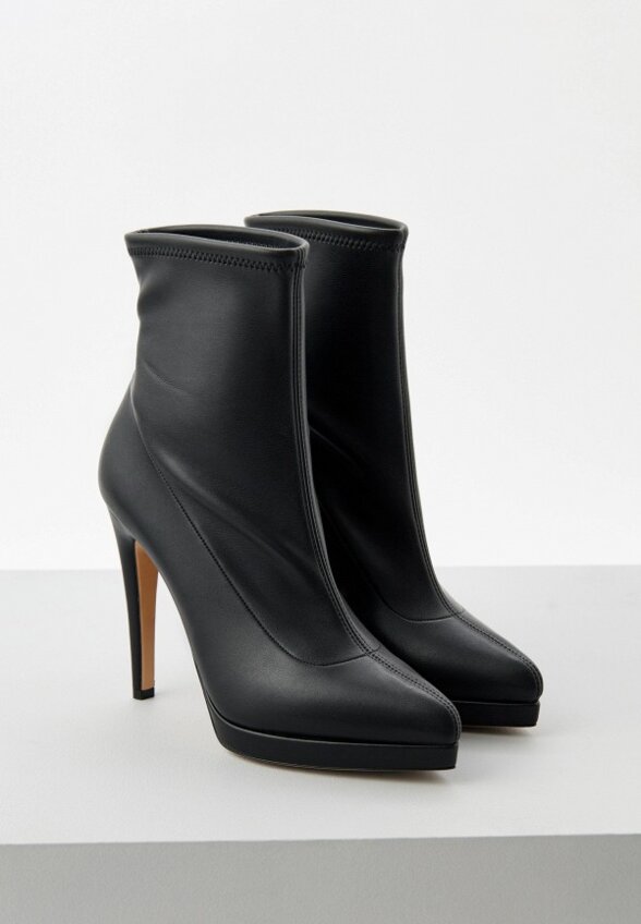 Ботильоны Casadei