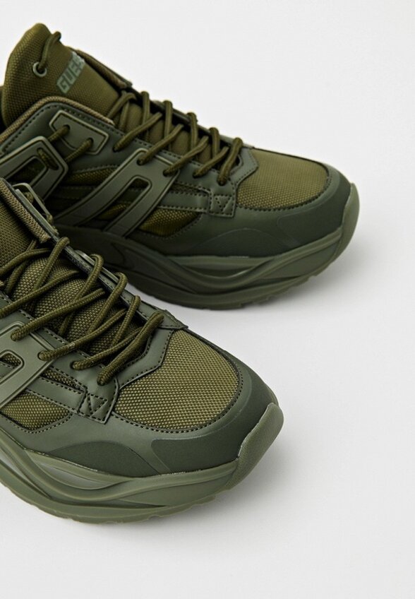 Кроссовки Guess