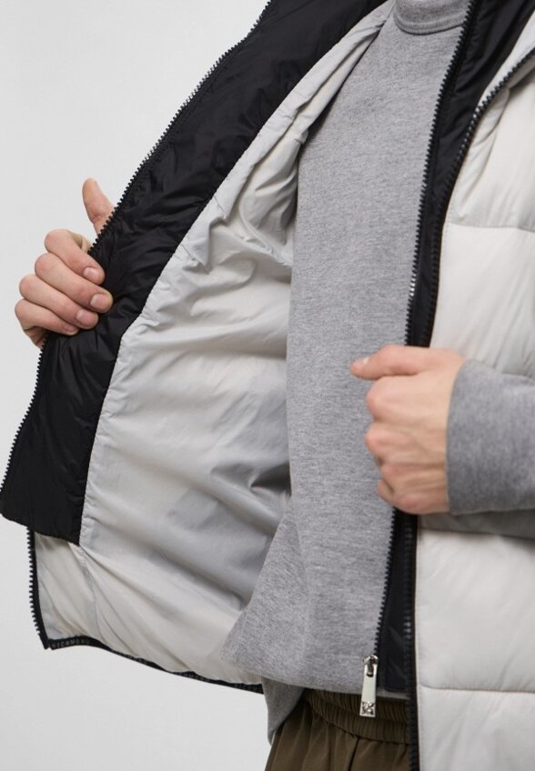 Жилет утепленный John Richmond