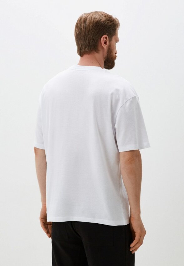 Футболка Colin's