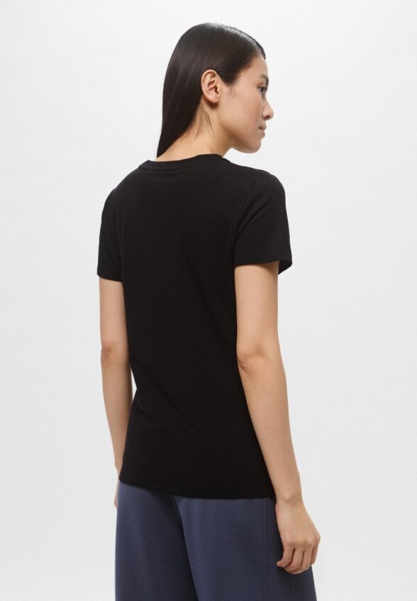 Футболка DKNY