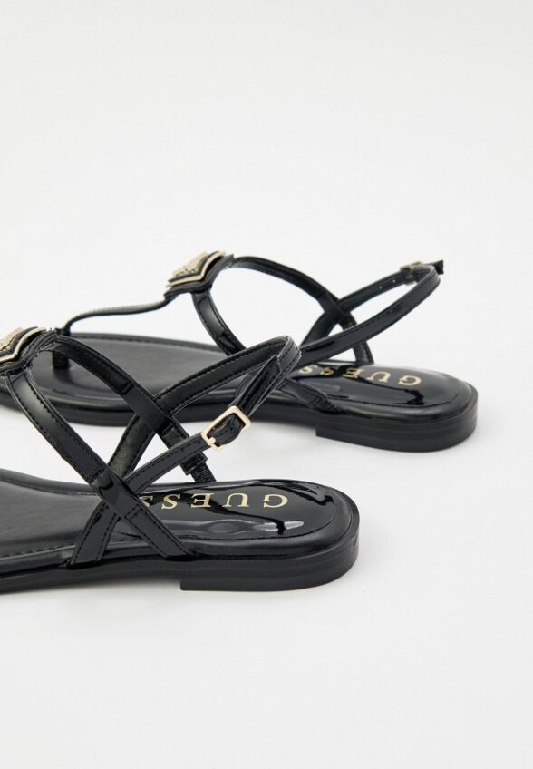 Сандалии Guess