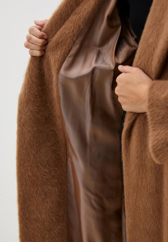 Пальто меховое Sinar