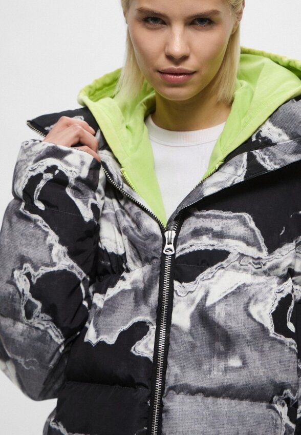 Пуховик Red September