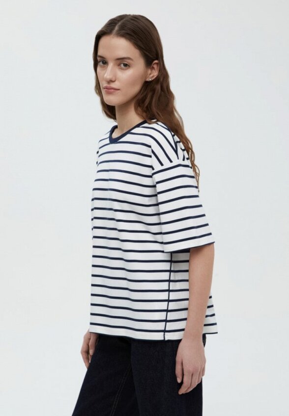 Футболка Finn Flare