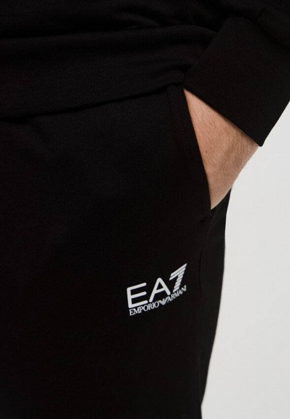 Костюм спортивный EA7