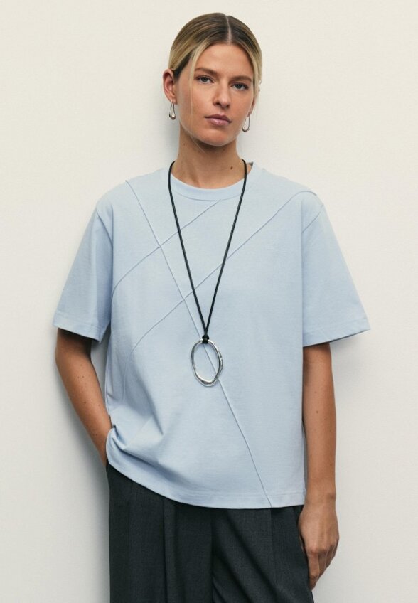 Футболка Zarina