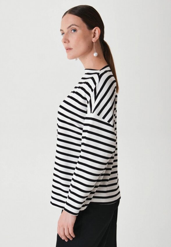 Лонгслив Antiga