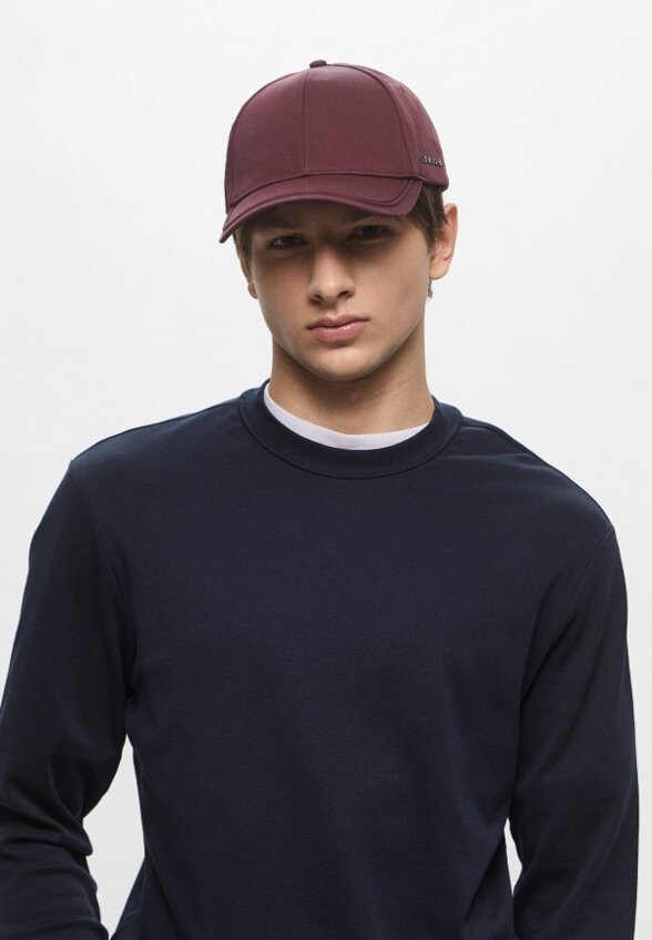 Бейсболка Calvin Klein