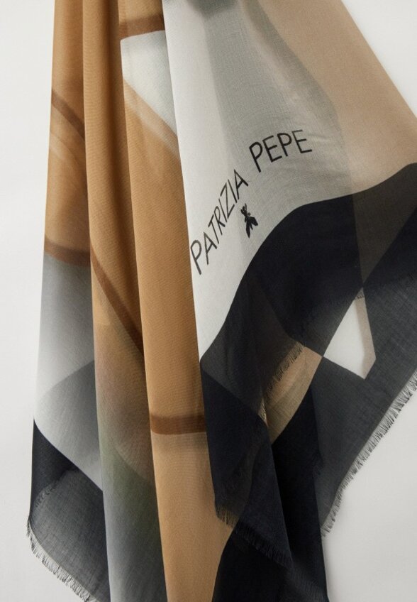 Платок Patrizia Pepe
