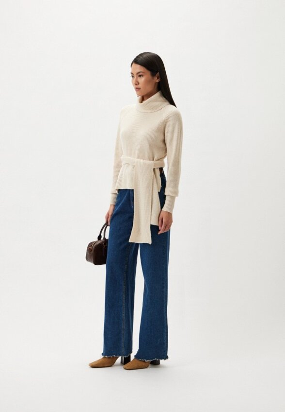 Свитер Caractere