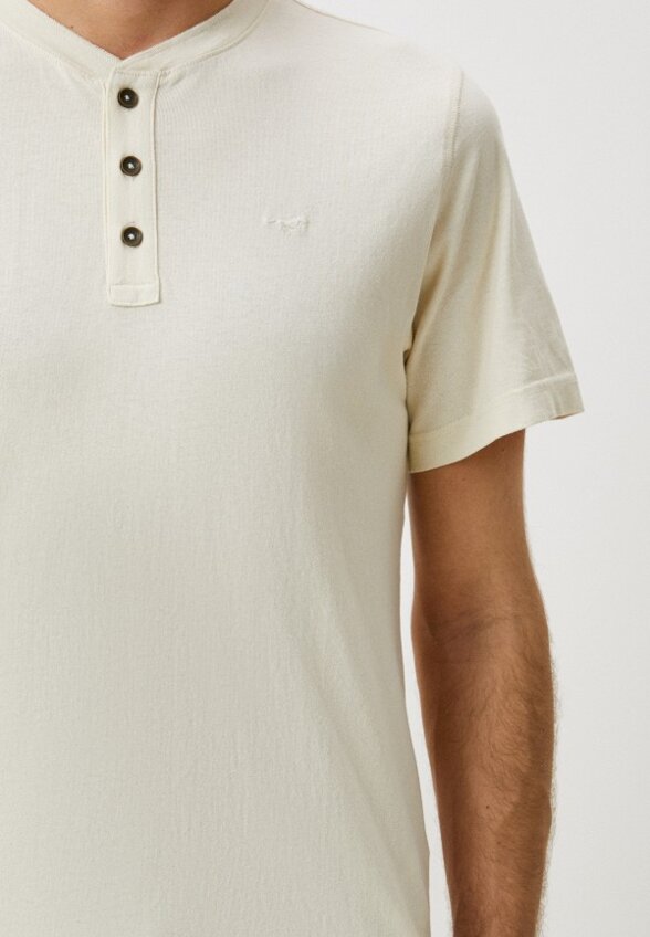 Футболка Mustang