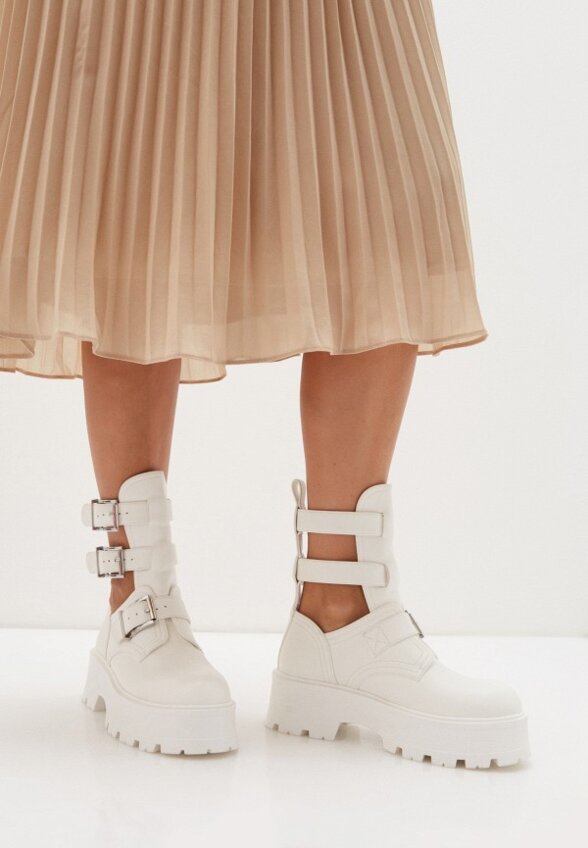 Полусапоги Vivian Royal