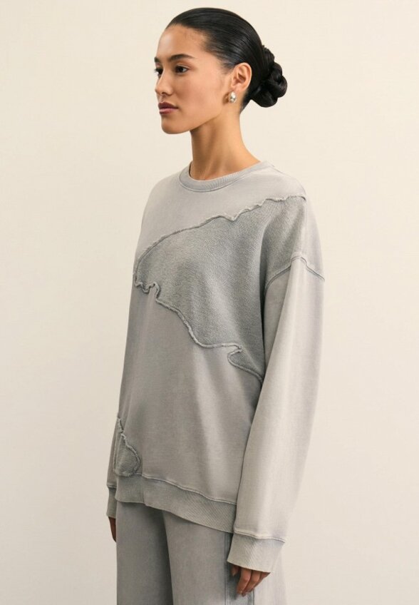 Свитшот Zarina