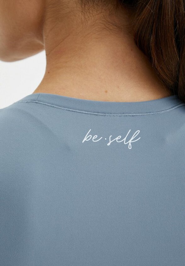 Топ спортивный Beself