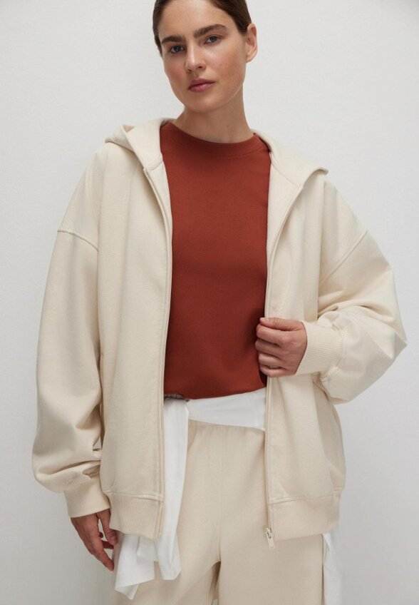 Толстовка belle you