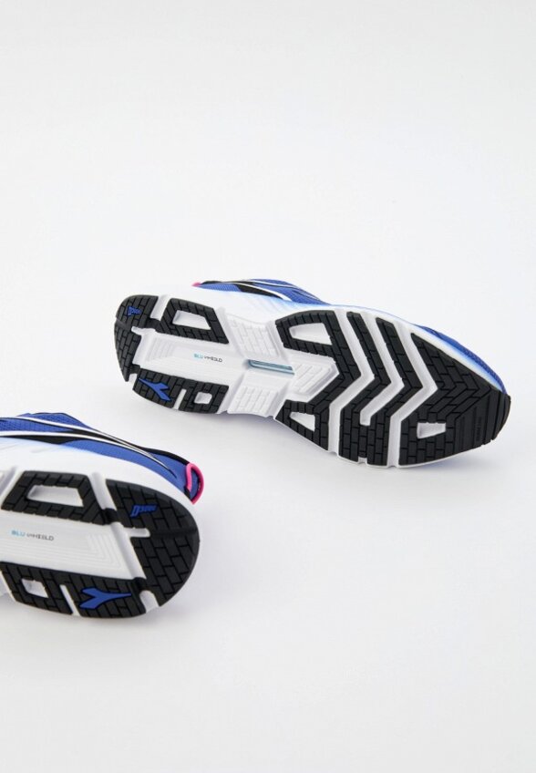 Кроссовки Diadora