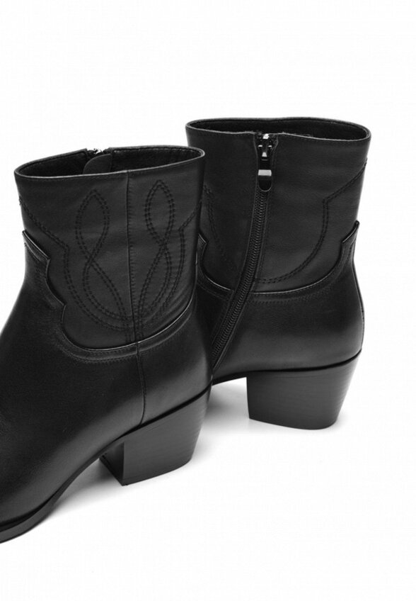 Ботильоны Sofia-Alexandra