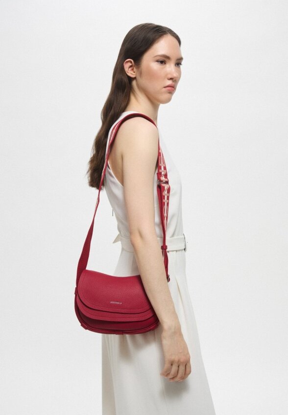 Сумка Coccinelle