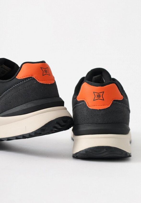 Кроссовки Baasploa