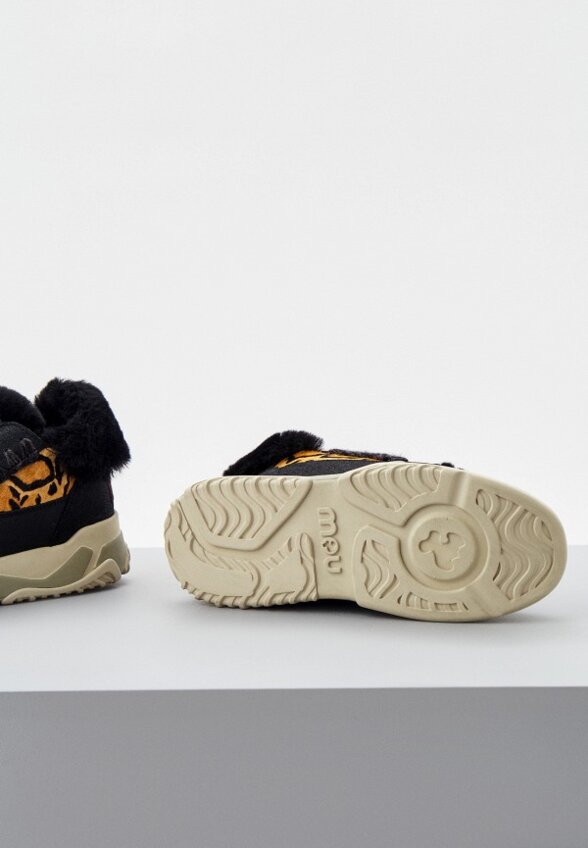 Кроссовки Mou