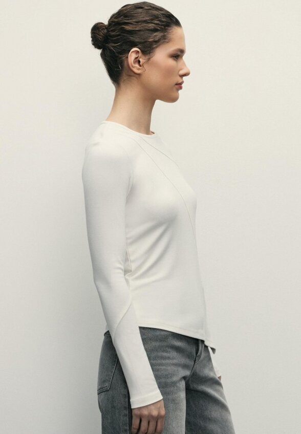 Лонгслив Zarina