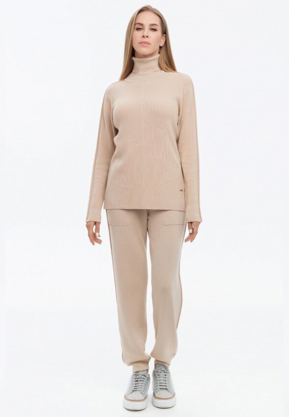 Свитер Ареола