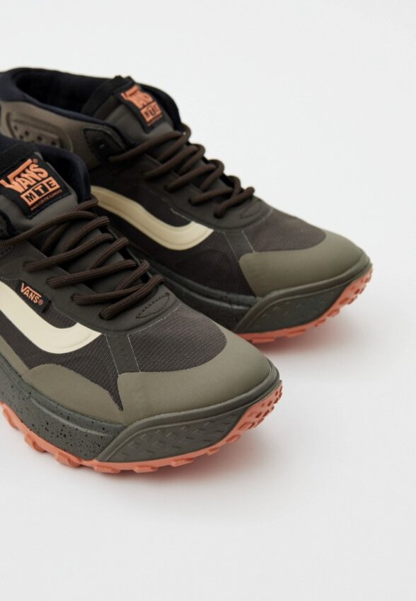 Кроссовки Vans