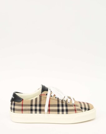 Burberry Shoes женщинам