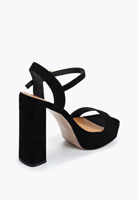 Босоножки Abricot