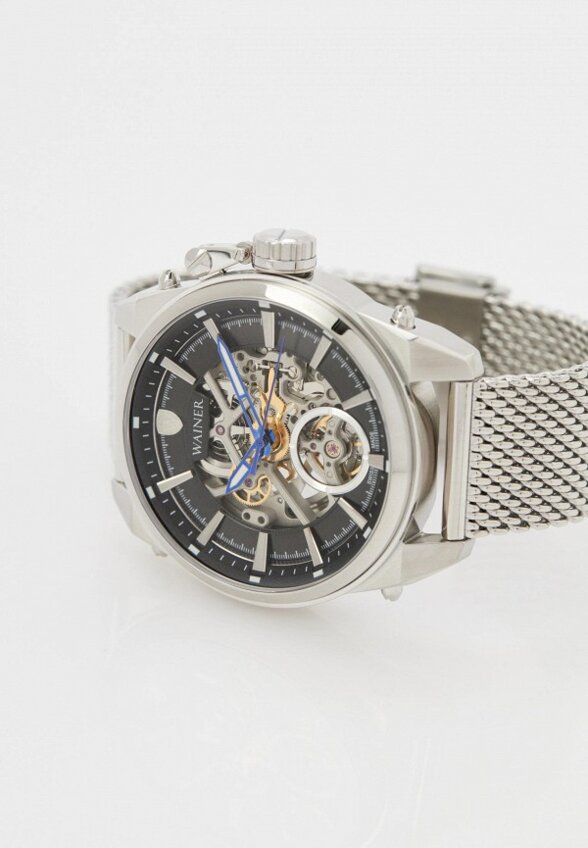 Часы Wainer