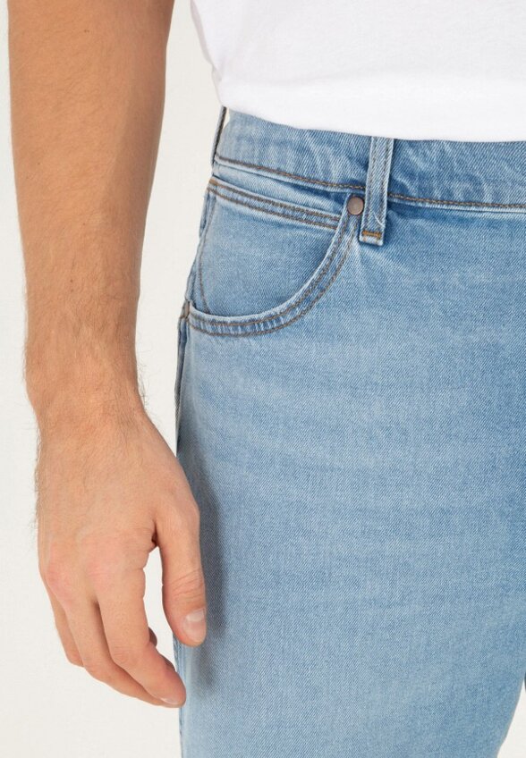 Джинсы Wrangler