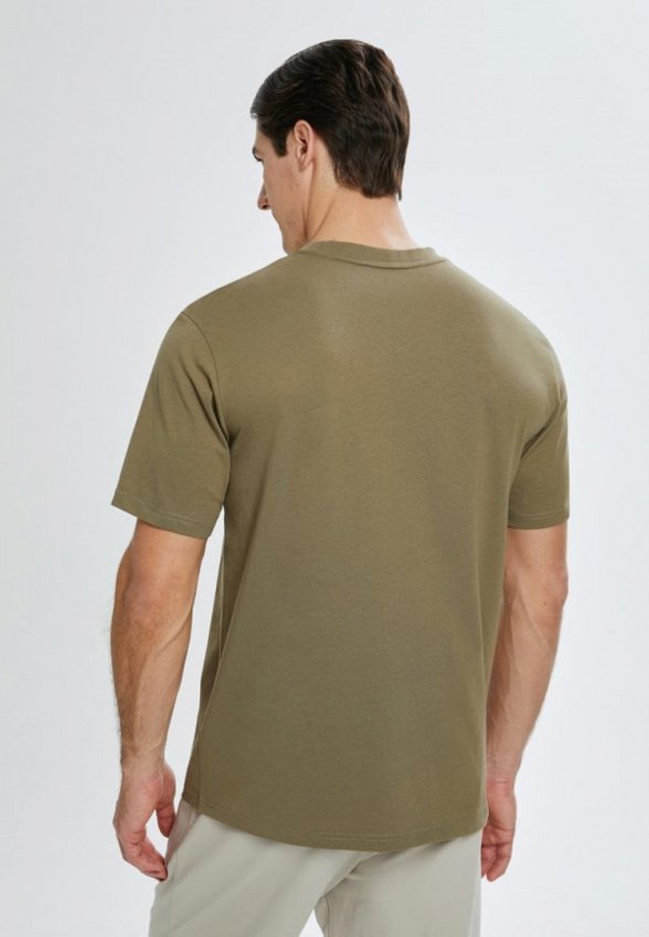 Футболка Finn Flare