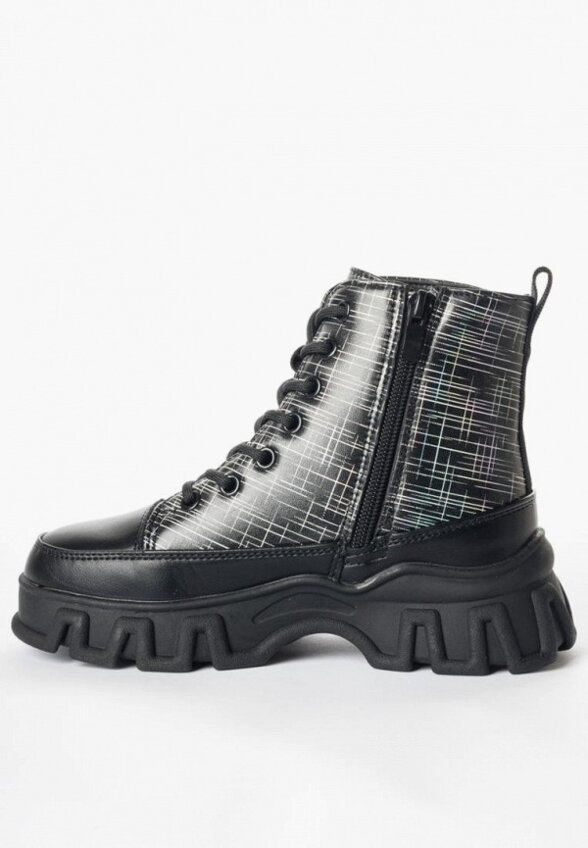 Ботинки Tikkago