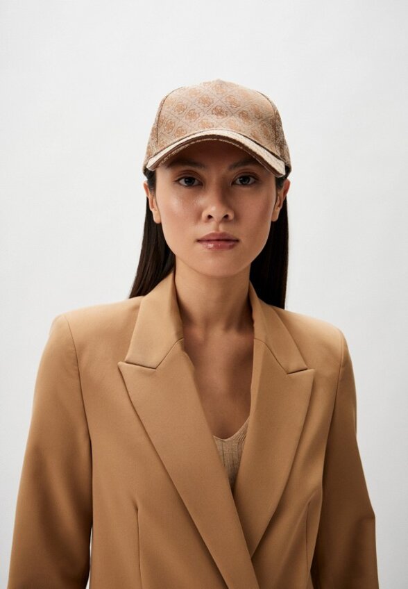 Бейсболка Guess